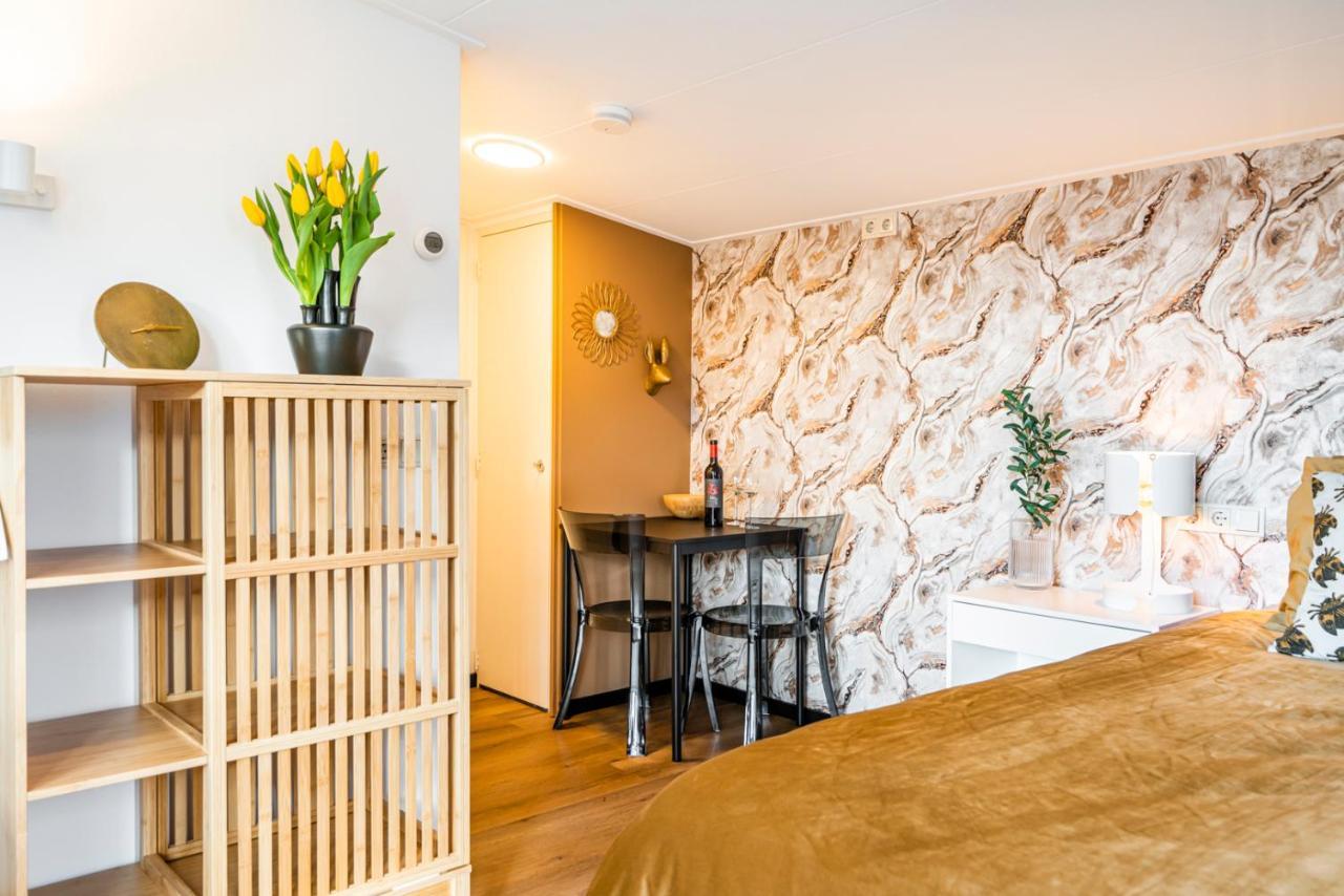 Charley'S Wellness Suite Westkapelle Exteriör bild